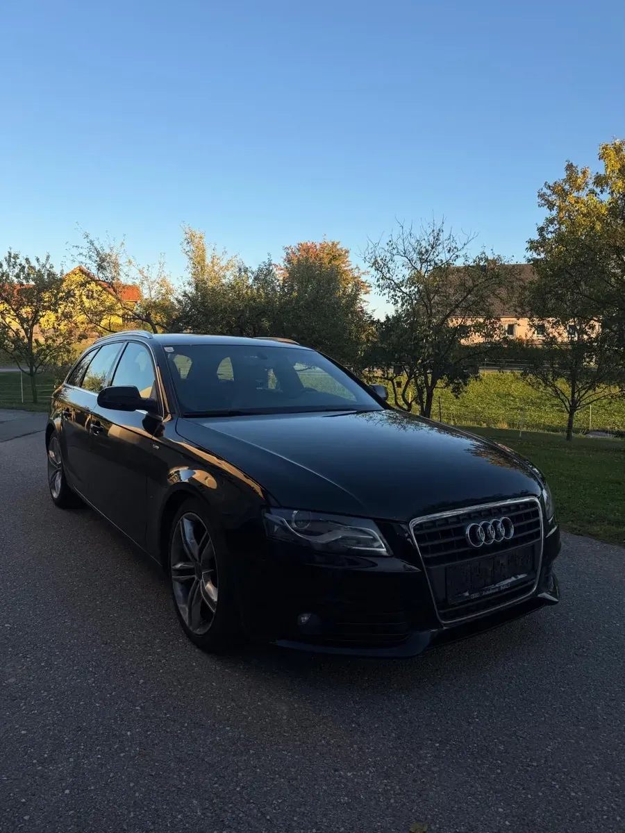 Audi A4 2010 photo 3