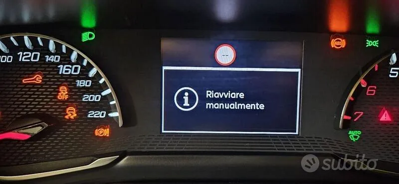 Peugeot 2008 2021 photo 5