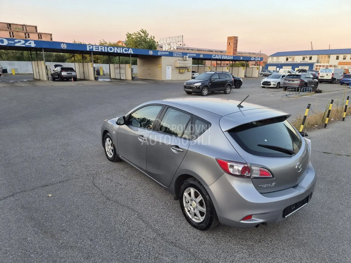 Mazda 3 2012 photo 4