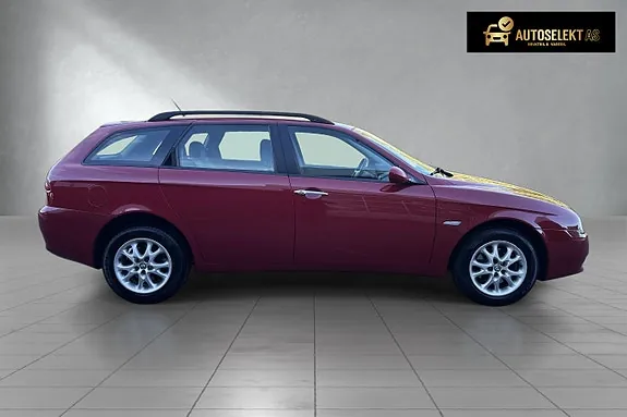 Alfa Romeo 156 2004 photo 4