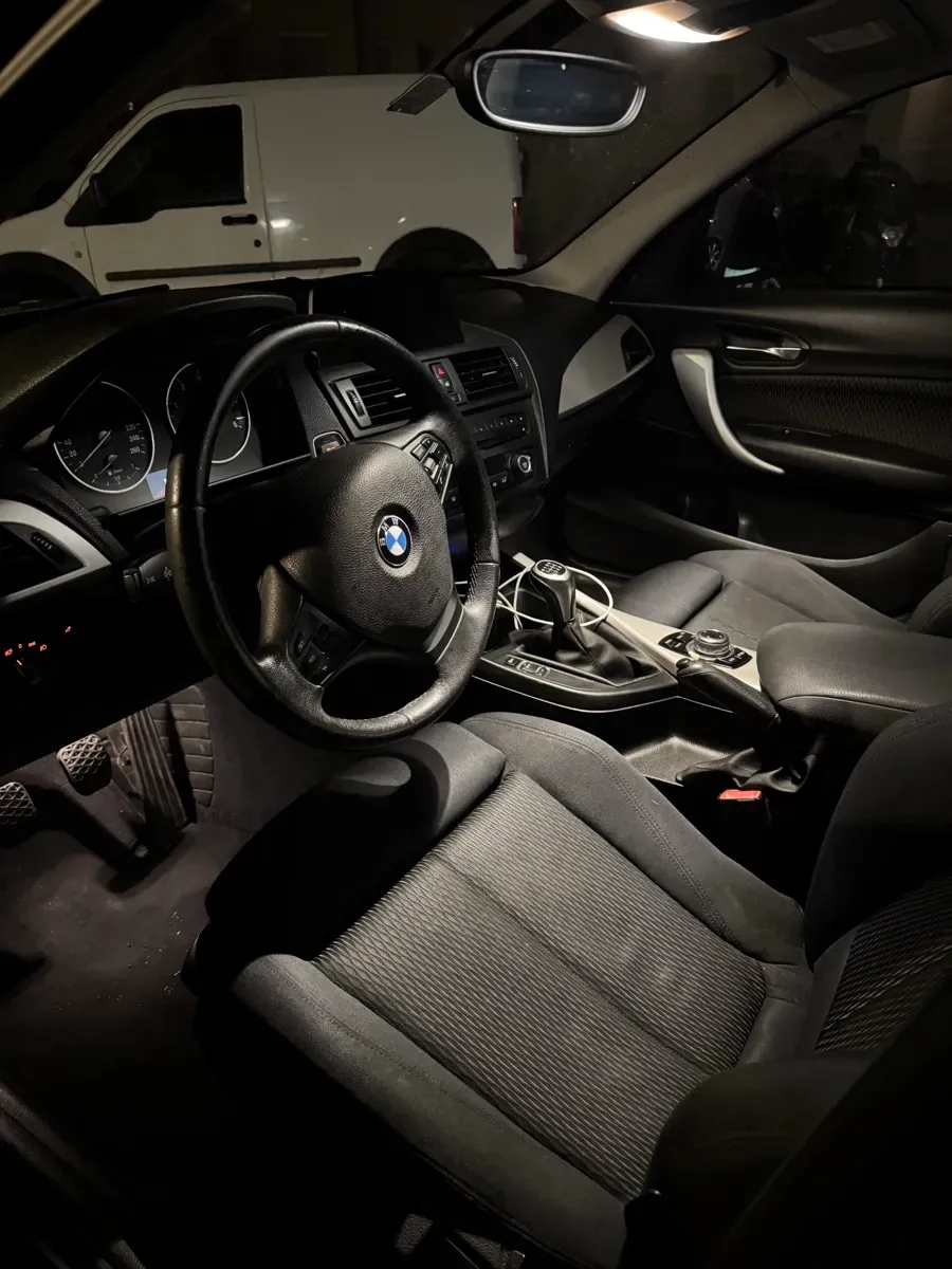 BMW 1 Series 2013 photo 2