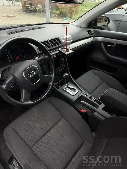 Audi A4 2008 photo 5