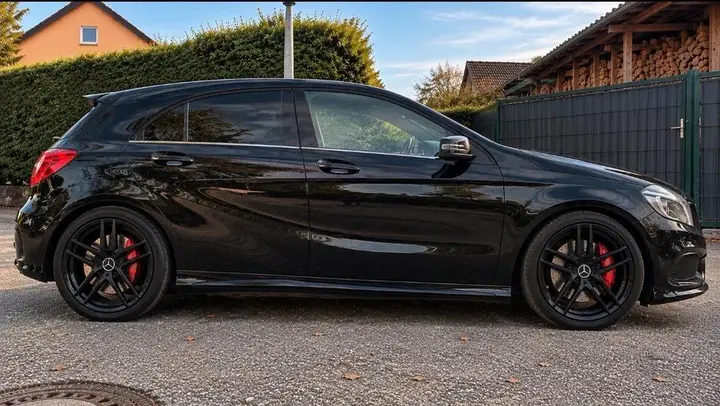 Mercedes-Benz A 180