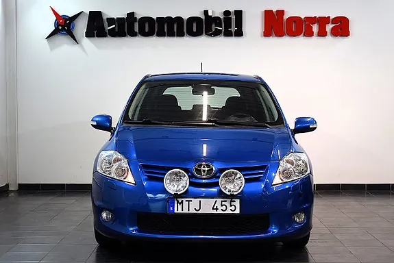 Toyota Auris 2012 photo 3