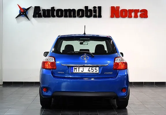 Toyota Auris 2012 photo 5