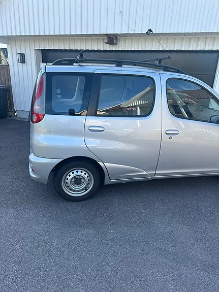 Toyota Yaris Verso 2001 photo 2