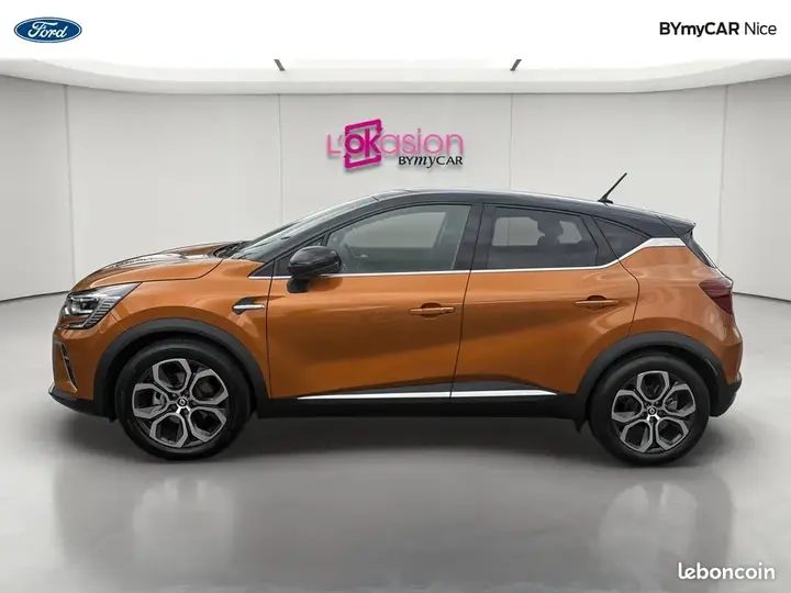 Renault Captur 2022 photo 2