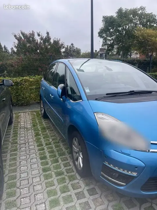 Citroen C4 Picasso 2011 photo 2