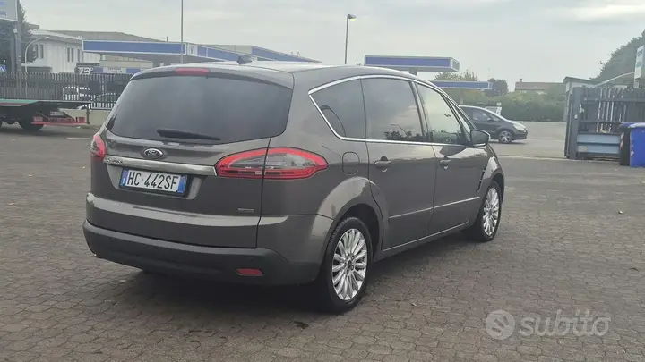 Ford S-Max 2013 photo 4