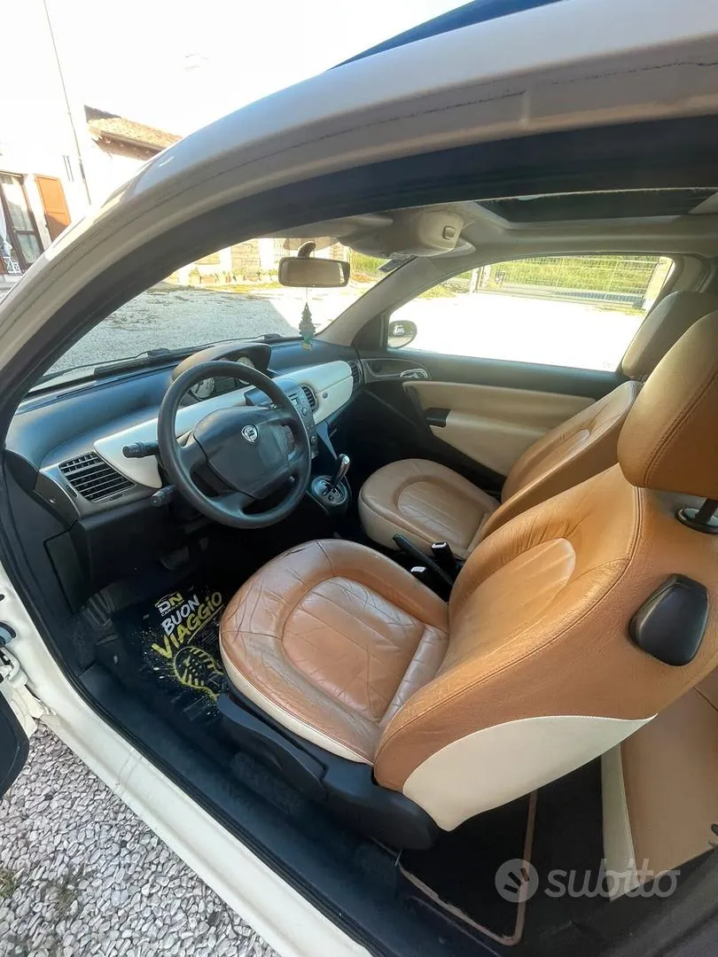 Lancia Ypsilon 2004 photo 2