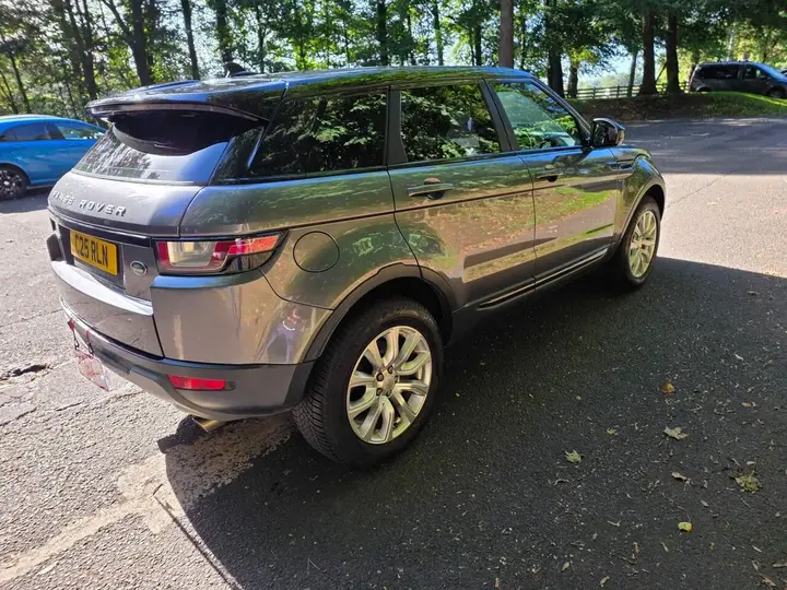 Land Rover Range Rover Evoque 2015 photo 4