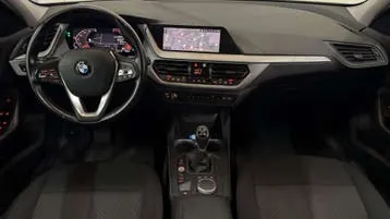 BMW 1 Series 2022 photo 3
