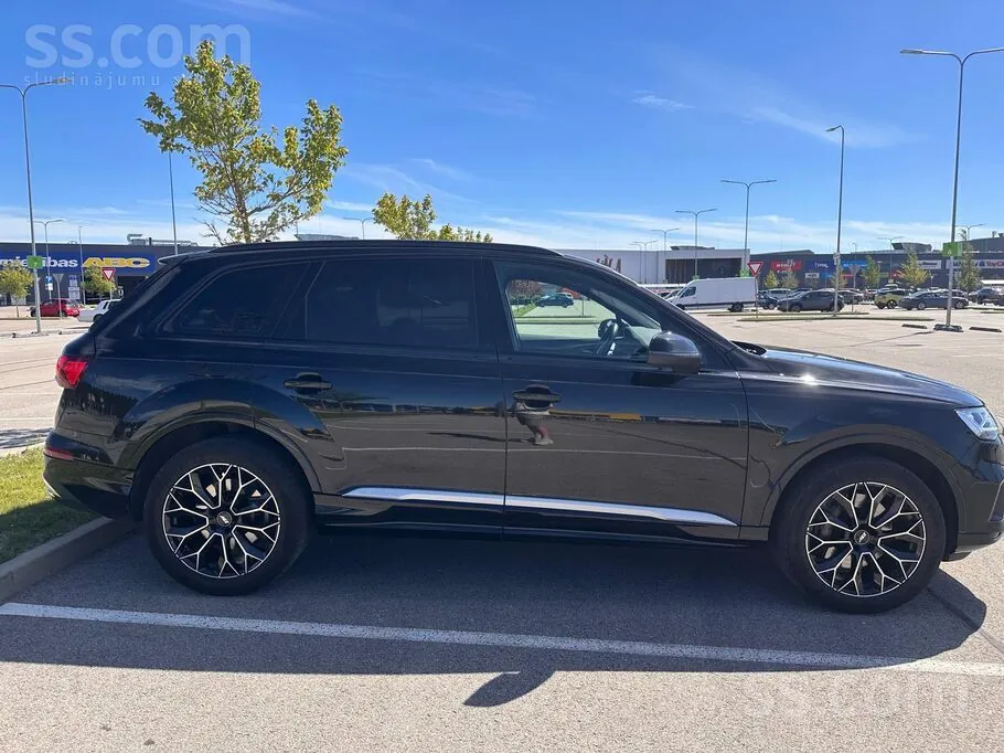 Audi Q7 2022 photo 5