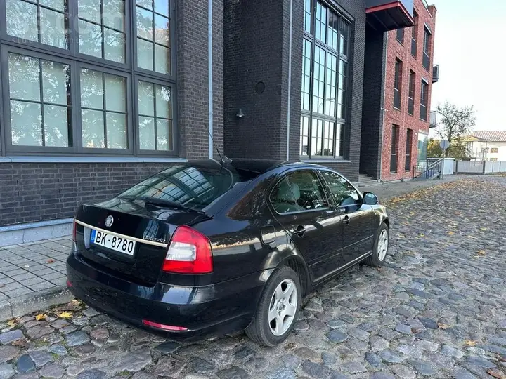 Skoda Octavia 2010 photo 3