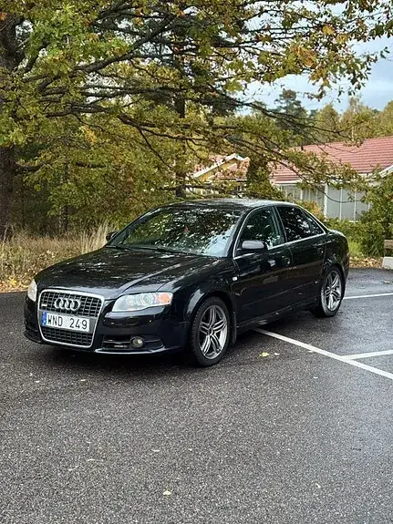 Audi A4 2005 photo 2