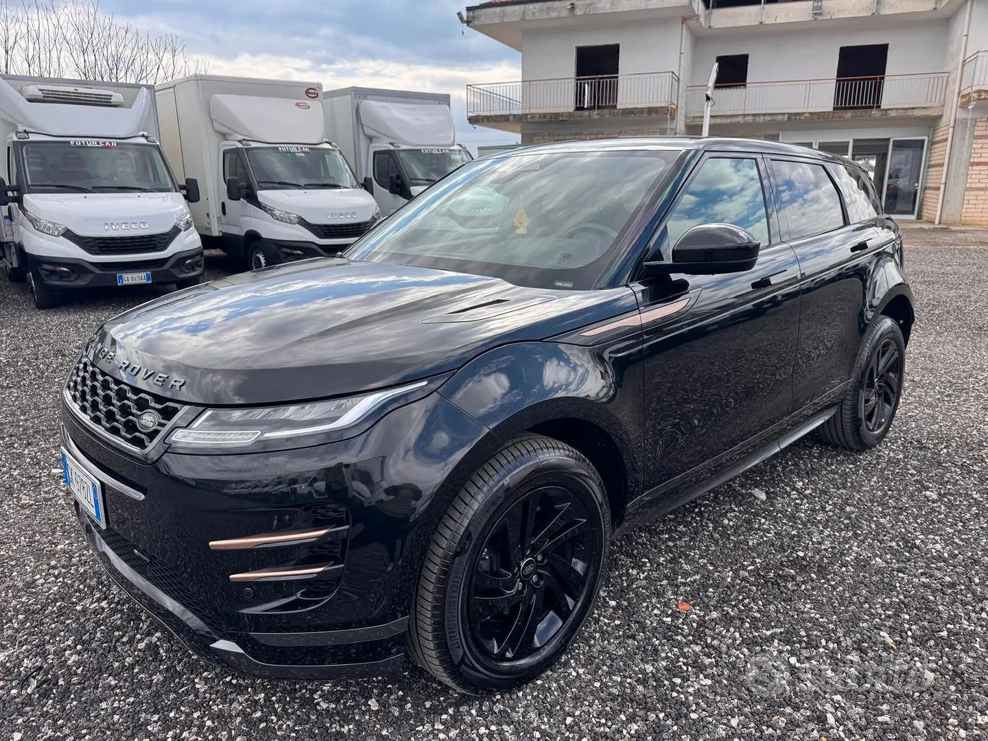 Land Rover Range Rover Evoque 2022 photo 2