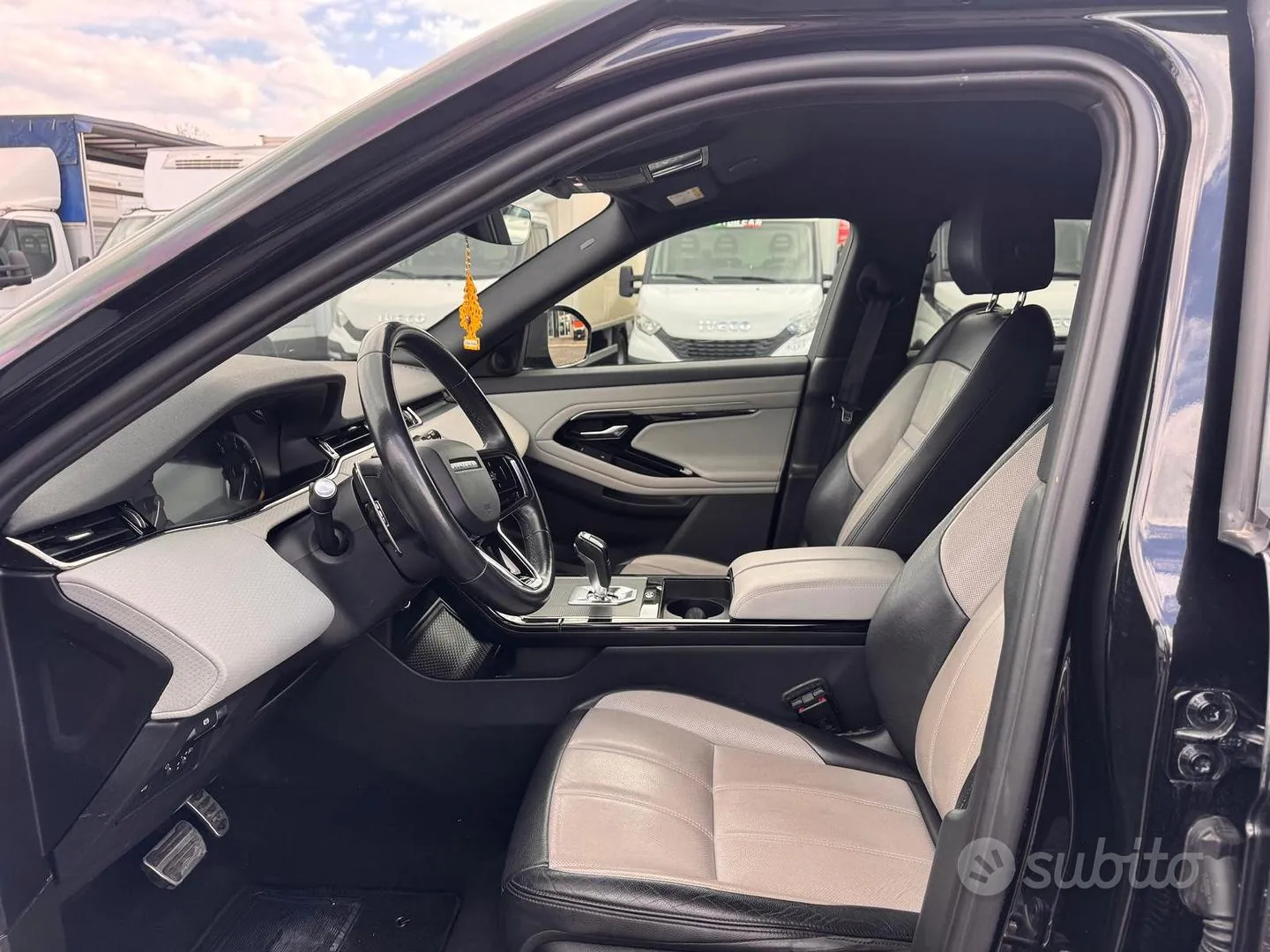Land Rover Range Rover Evoque 2022 photo 5
