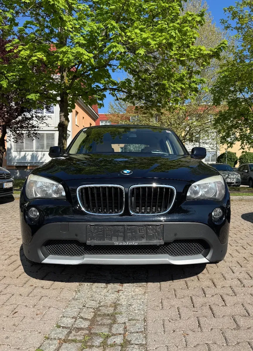 BMW X1 2011 photo 2