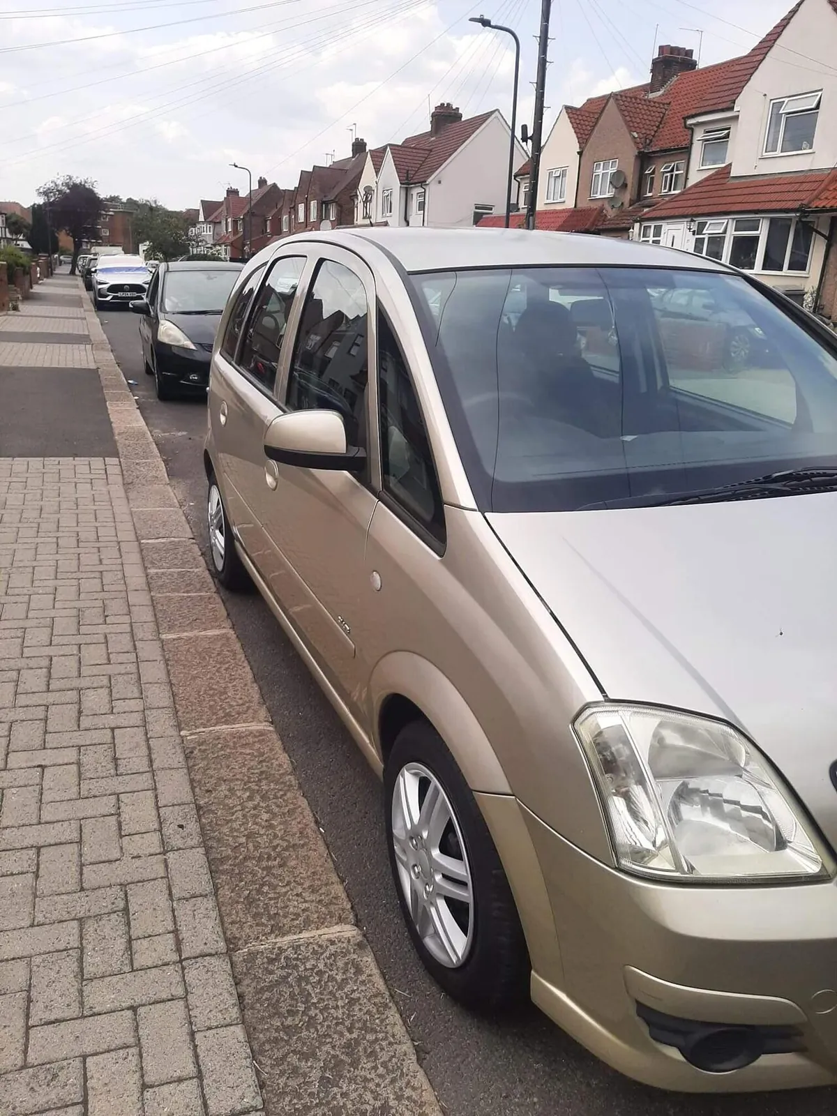 Vauxhall Meriva 2010 photo 2