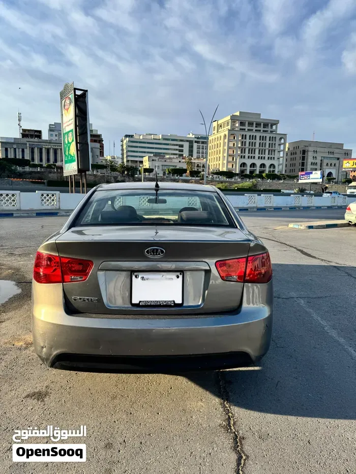 Kia Forte 2012 photo 3