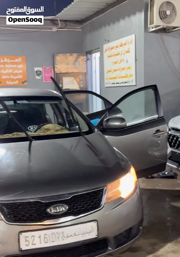 Kia Forte 2012 photo 2