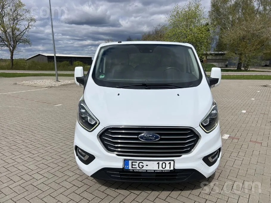 Ford Tourneo Custom 2018 photo 2