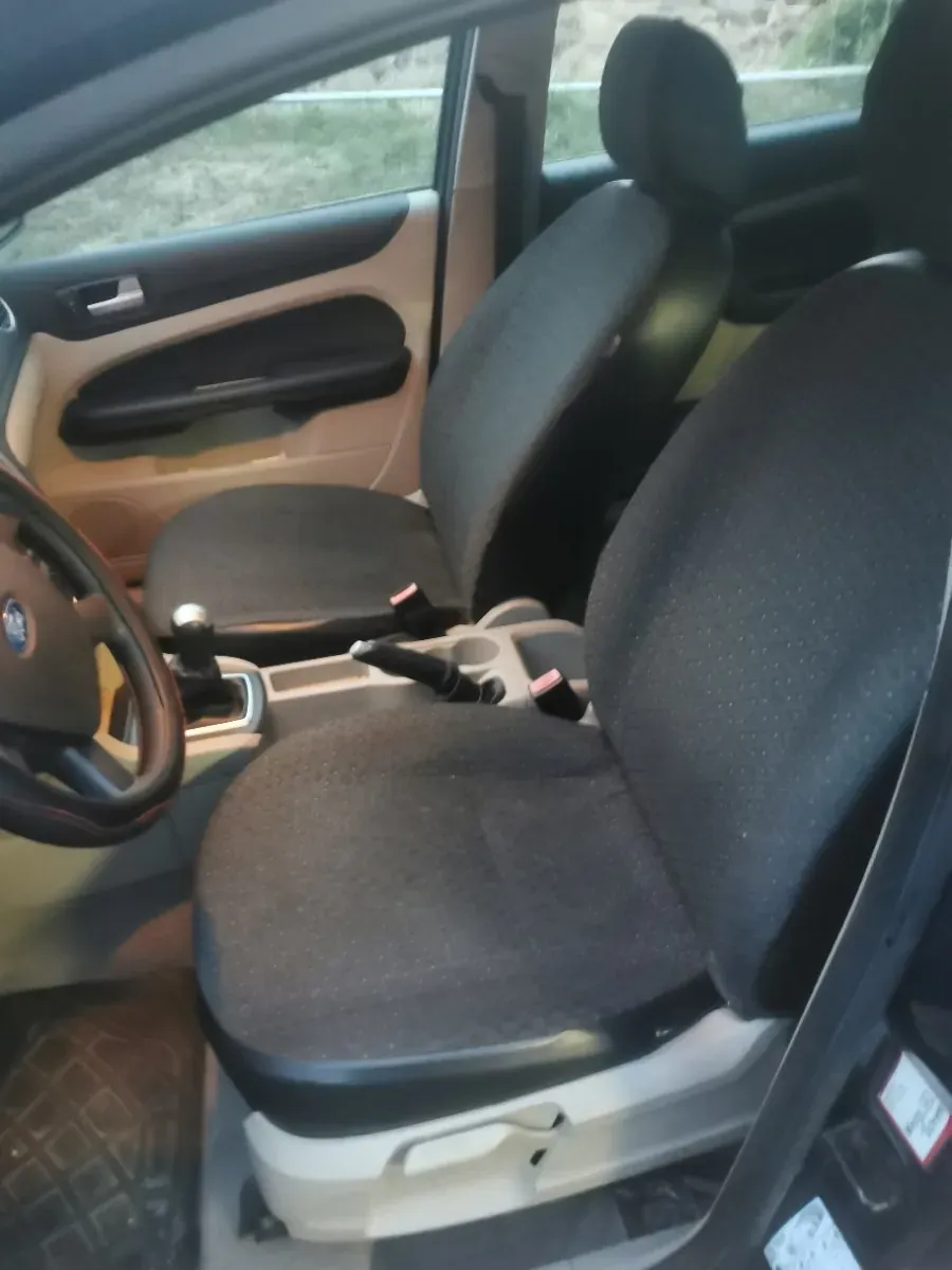 Ford Focus 2006 photo 3