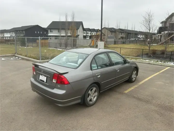 Honda Civic 2004 photo 3