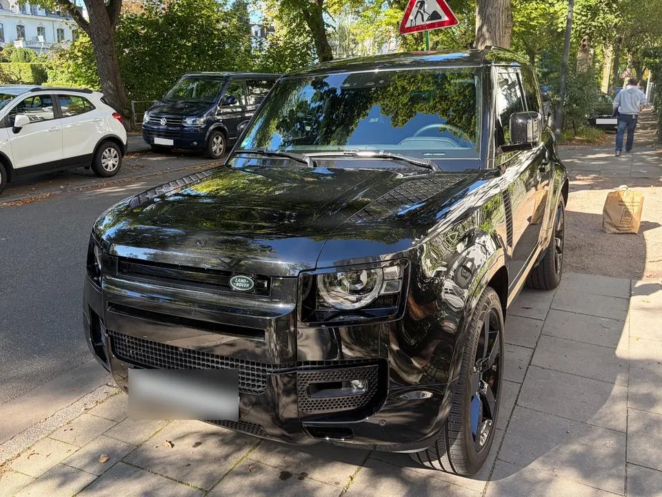 Land Rover Defender 90