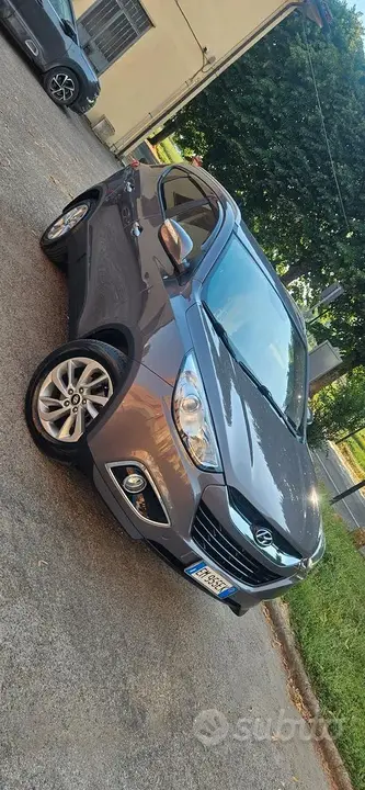 Hyundai Ix35 2012 photo 2