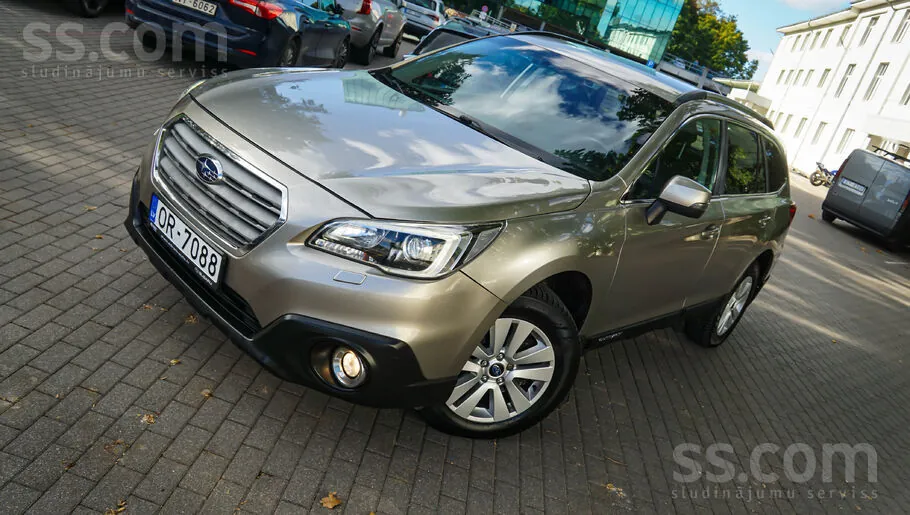 Subaru Legacy 2015 photo 2