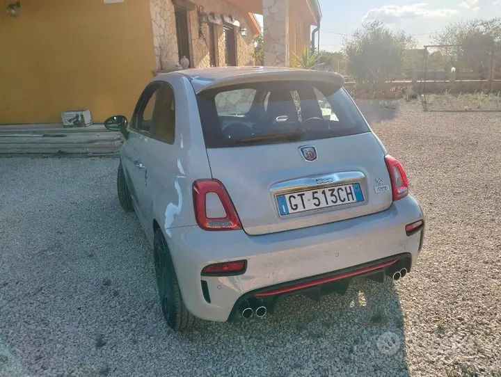 Abarth 595 2019 photo 2