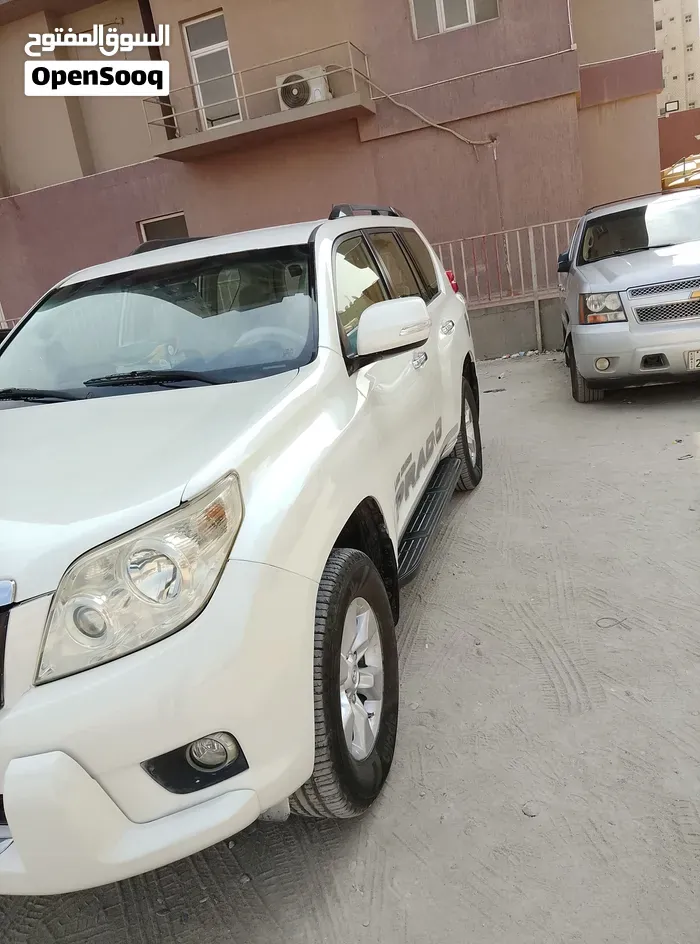 Toyota Prado 2011 photo 2