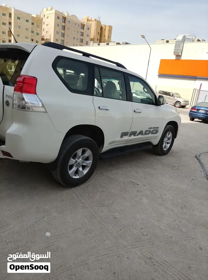 Toyota Prado 2011 photo 3