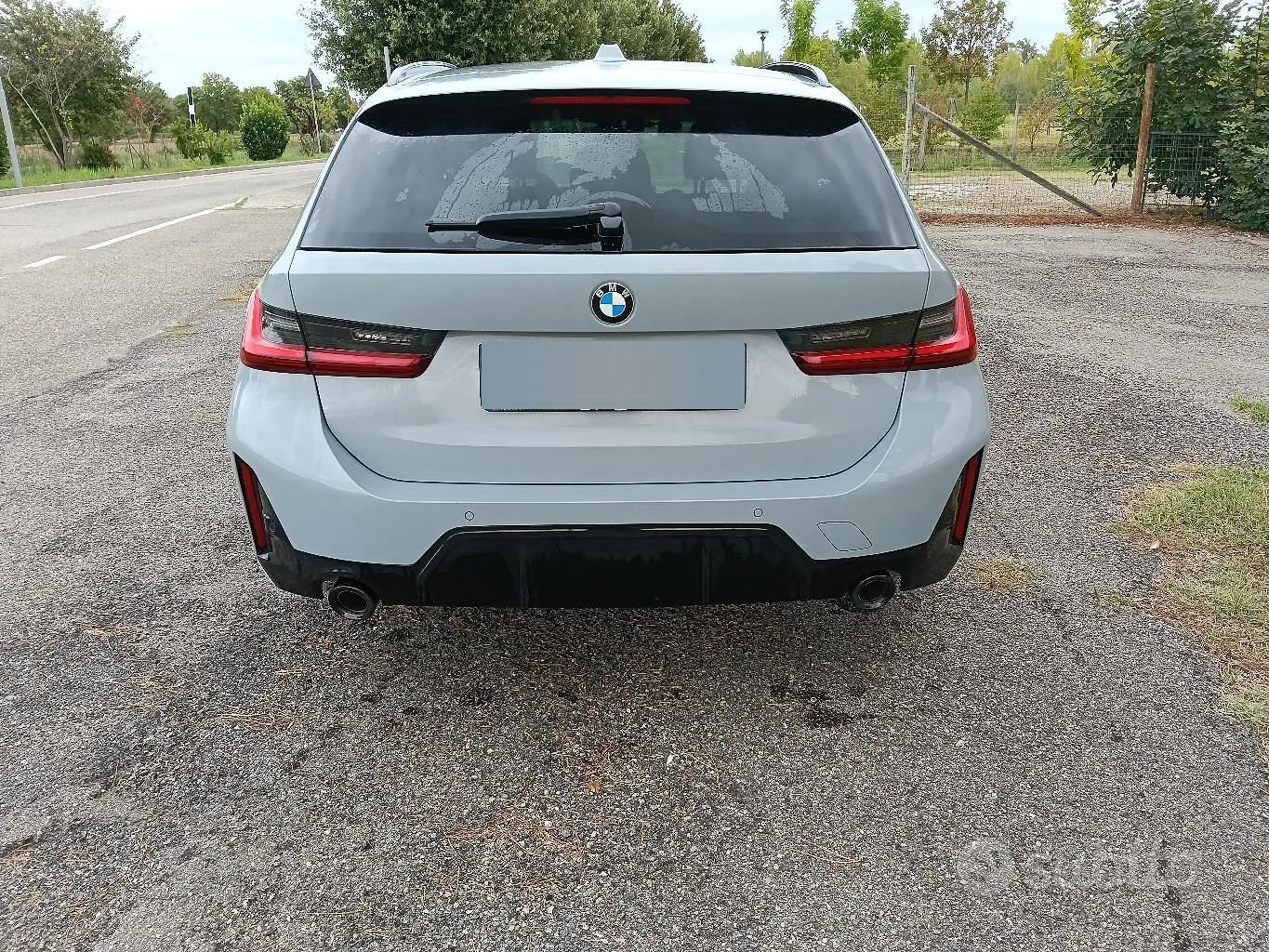 BMW 320 2023 photo 3