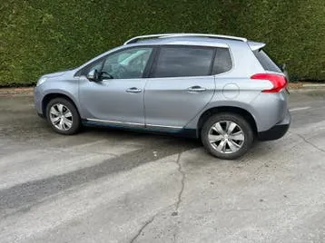 Peugeot 2008 2015 photo 2