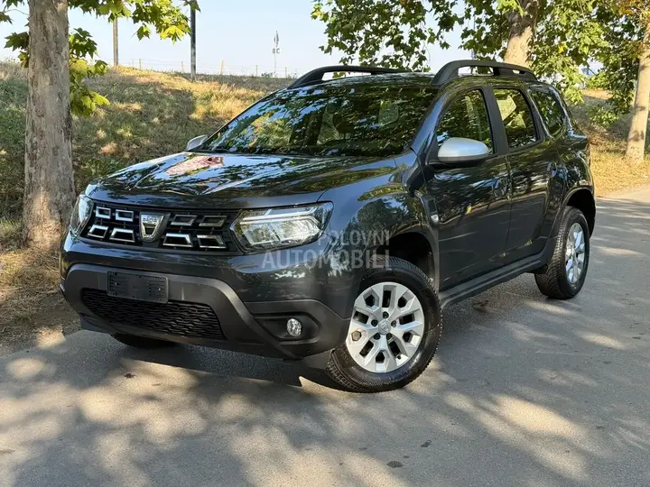 Dacia Duster 2023 photo 2
