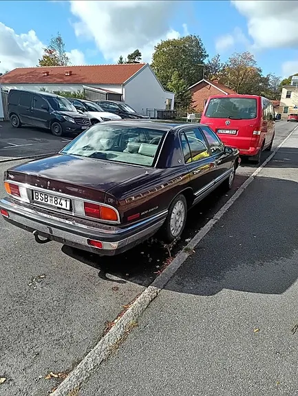 Buick Park Avenue 1993 photo 2