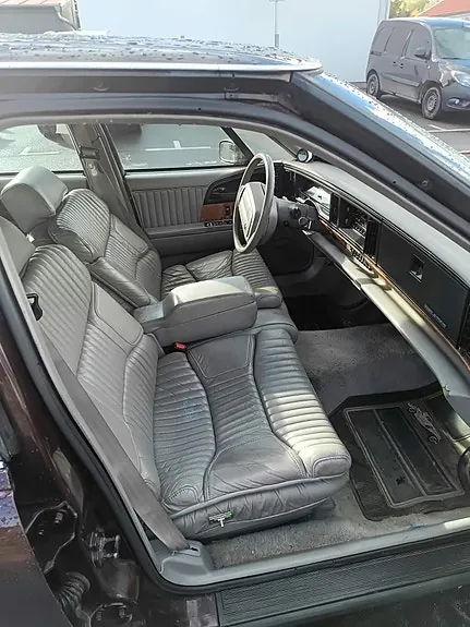 Buick Park Avenue 1993 photo 3