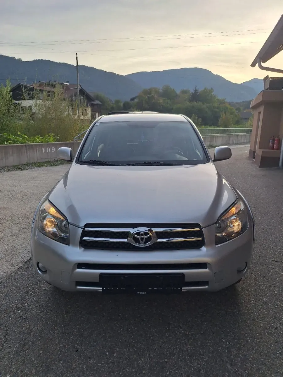 Toyota Rav4 2007 photo 2