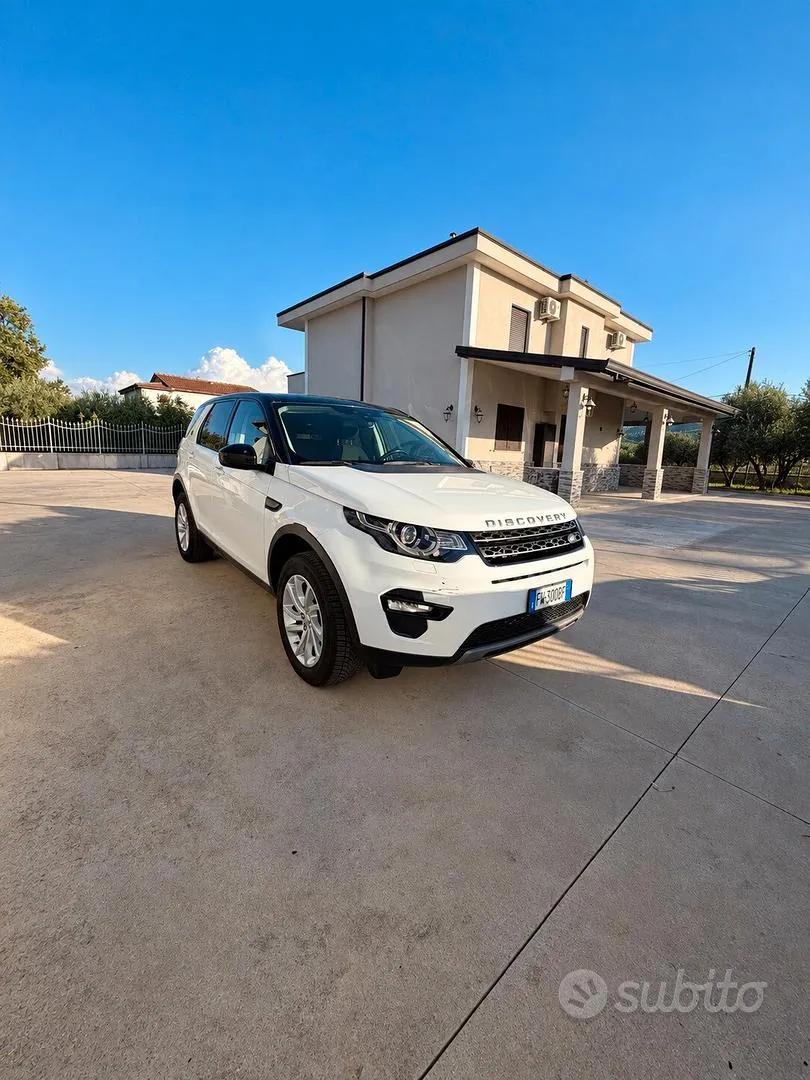 Land Rover Discovery Sport 2019 photo 4