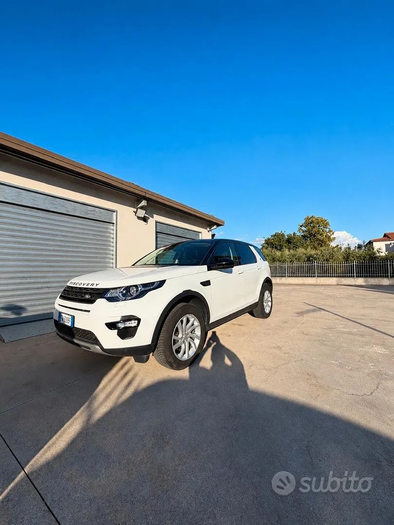 Land Rover Discovery Sport 2019 photo 2