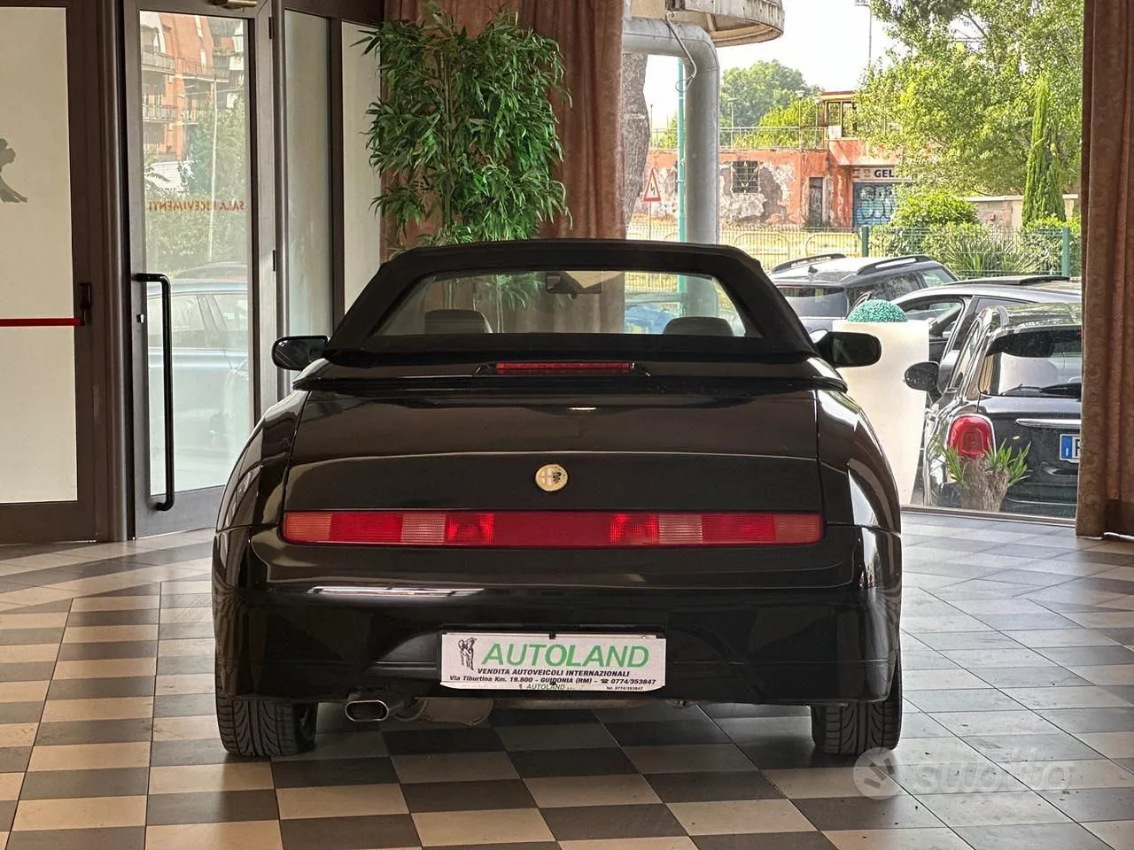 Alfa Romeo Spider 1996 photo 5