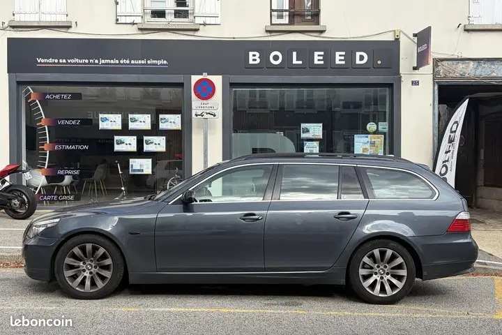 BMW 5 Series 2009 photo 2