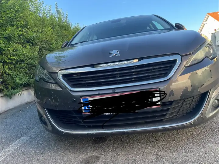 Peugeot 308 2015 photo 2