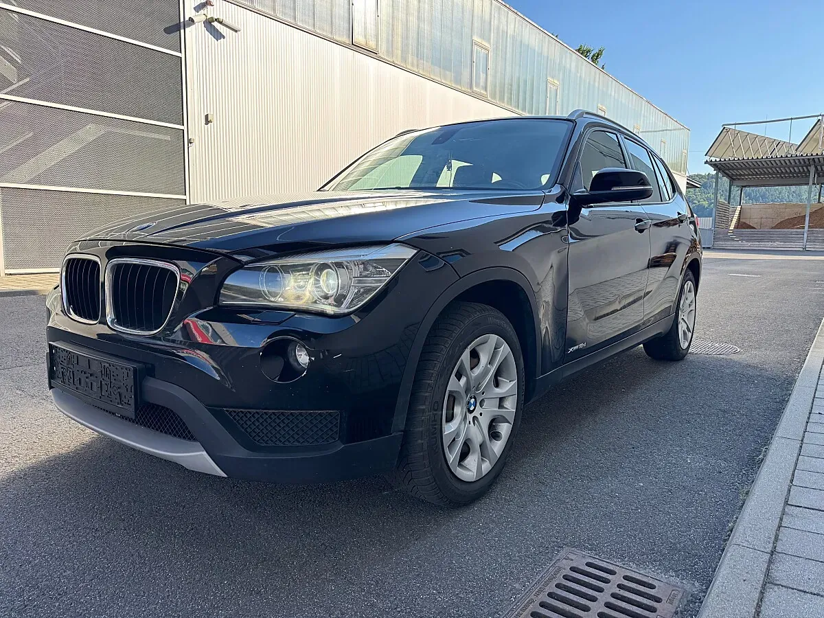 BMW X1 2012 photo 2