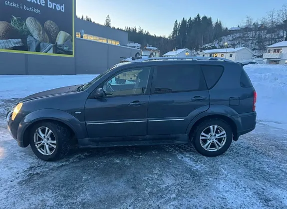 KG Mobility Rexton 2010 photo 2