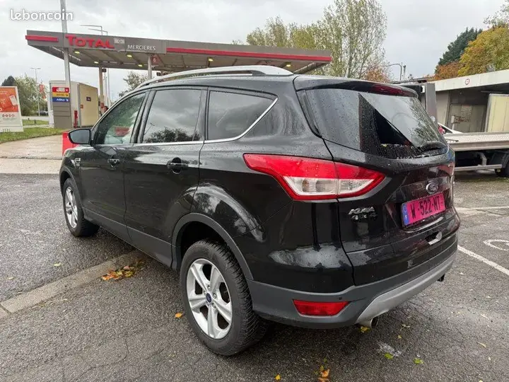 Ford Kuga 2015 photo 2