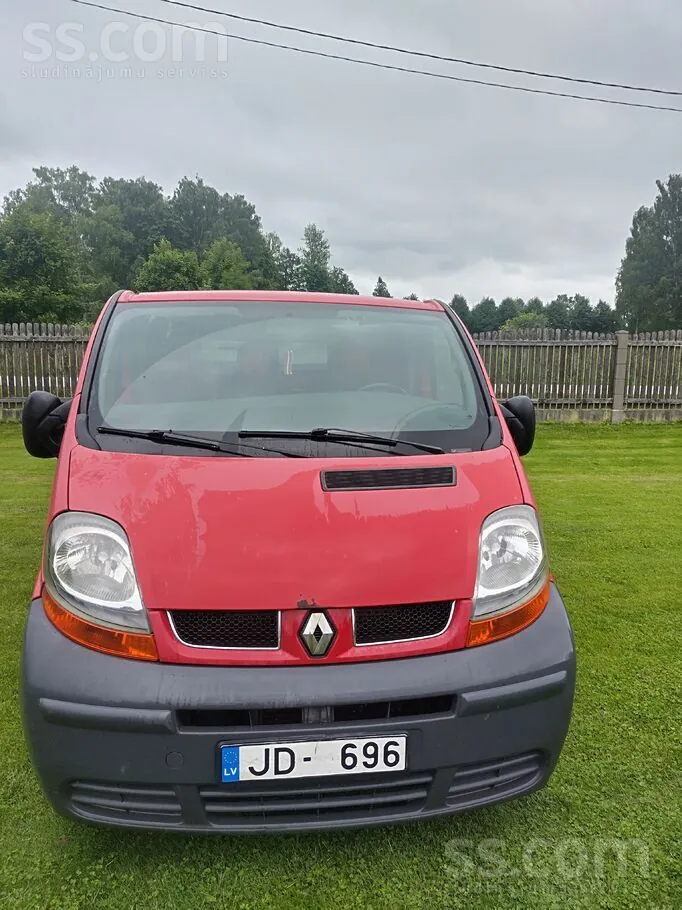 Renault Trafic 2006 photo 2