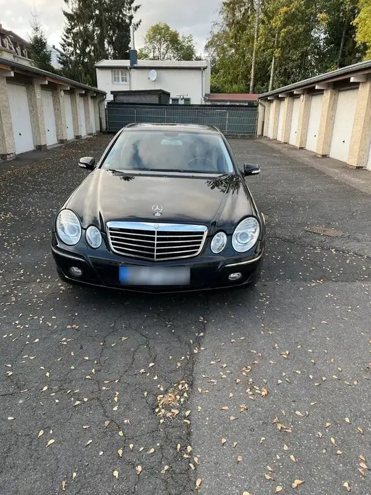 Mercedes-Benz E 280